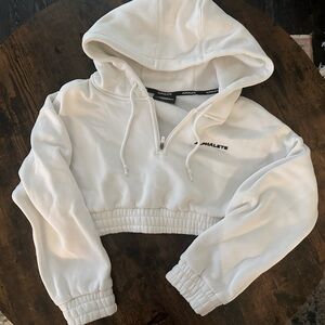 Alphalete Capital Crop Hoodie